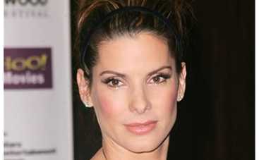 Сандра Баллок стала жертвой хирурга