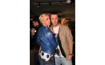 Партнер Оли Бузовой попал в аварию