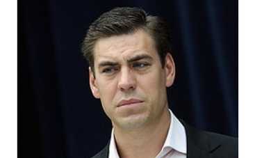 Дмитрий Дюжев отдыхает в долг