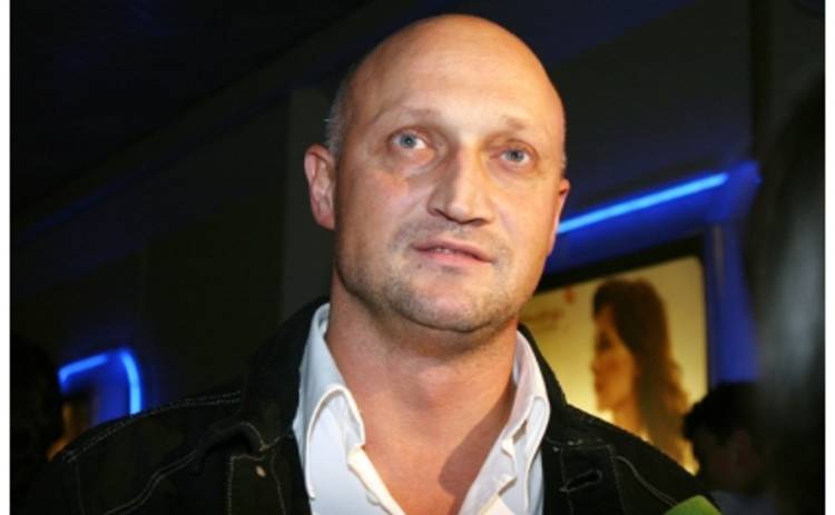 Гоша Куценко пожертвовал гитарой