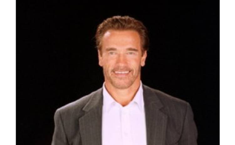 Шварценеггер совратил 16-летнюю