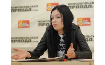 Анастасия Приходько отдыхает со свекром