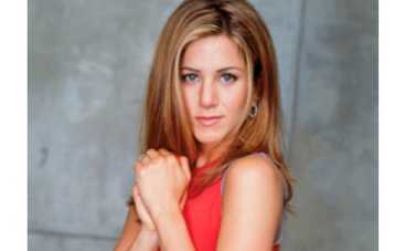 Дженнифер Энистон обручилась? ФОТО