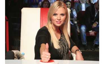 Анна Семенович поиграет в "Видеобитву"