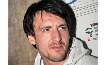 Звезда «9-й роты» завел роман с коллегой