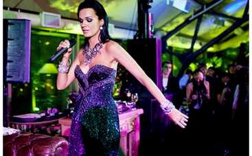 Певица Слава зарабатывает на роды