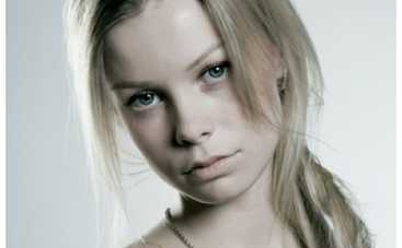 Доярка из Хацапетовки отбила парня у одноклассницы