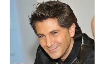 Авраам Руссо собирает деньги