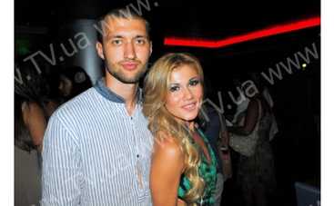 Тамерлан и Алена Омаргалиева призывают платить налоги