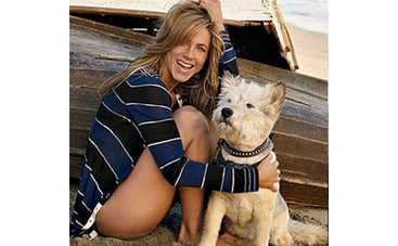 Дженнифер Энистон не теряет связи с своими бывшими