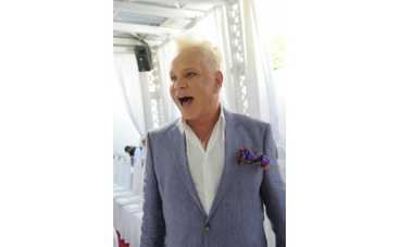 Борис Моисеев снова взялся за свое