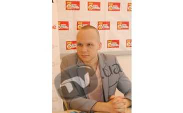 Влад Дарвин поднимет белый флаг в Орловке