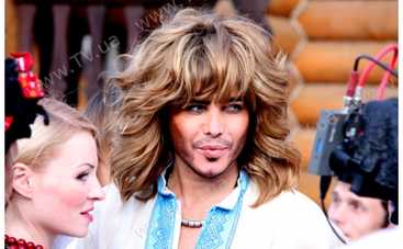 Сергей Зверев снял послание для Анфисы Чеховой. Видео