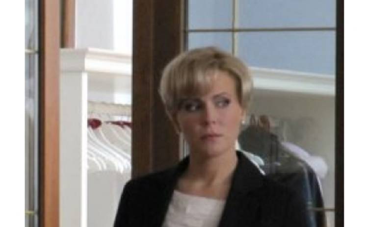 «Доярка из Хацапетовки-3»: Катя отправляется в Париж