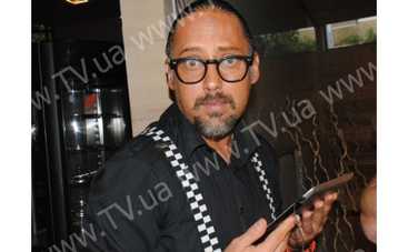 Дима Коляденко носит майку Ольги Фреймут