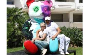 Тимофей Нагорный подписал контракт для Мики Ньютон