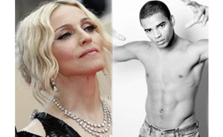 Мадонна вернулась к любовнику-танцору