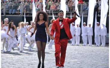 Потап и Настя заставили петь Медведева и патриарха Кирилла