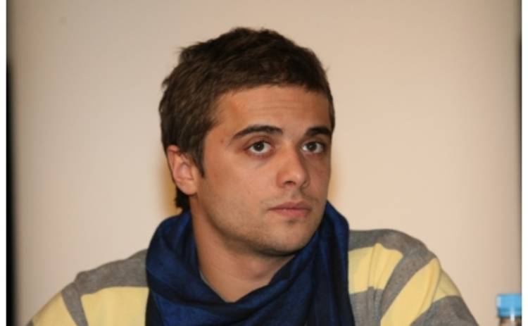 Звезда «Интернов» покоряет матом