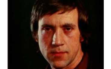 Двойник Высоцкого вышел на публику