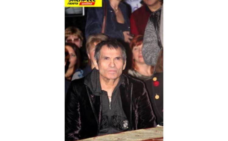 Бари Алибасов остался без жилья