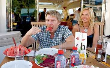 На Николая Баскова напали