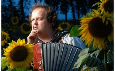 «Тик» накормил «Шоуманию» шашлыками