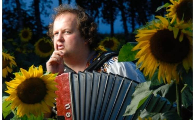 «Тик» накормил «Шоуманию» шашлыками