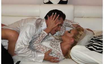 Анна Суворова устроила грязную оргию