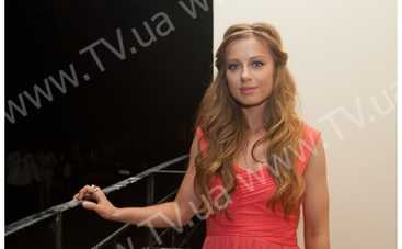 Юля Савичева стала моделью ПОДИУМа