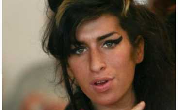 Названа официальная причина смерти Эми Уайнхаус