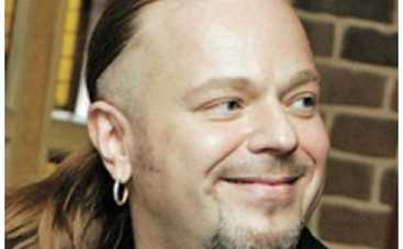 Владимир Пресняков: Ревность жены заглушаю поцелуями