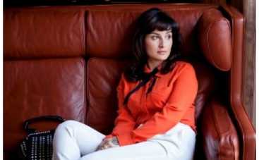 Тина Канделаки требует от турфирмы огромную сумму денег