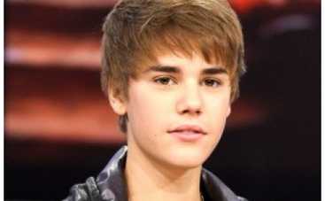 У Джастина Бибера – новая прическа и кошмарная восковая копия