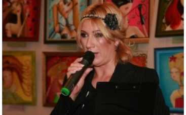 Маргарита Сичкарь продает котят. Рестораторша нуждается в деньгах?