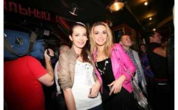 Сумская хочет, чтобы ее дочь снималась обнаженной