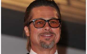 Брэд Питт бросил курить ради детей