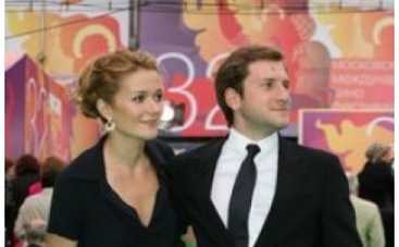 В Сеть попал снимок с венчания Надежды Михалковой