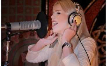 Мика Ньютон начала готовиться к съемкам американского клипа