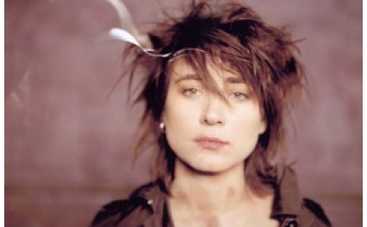 Земфира обматерила фаната во время концерта