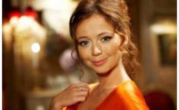 СМИ: Дочь Елены Захаровой погубил негативная роль матери