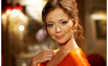 СМИ: Дочь Елены Захаровой погубила негативная роль матери