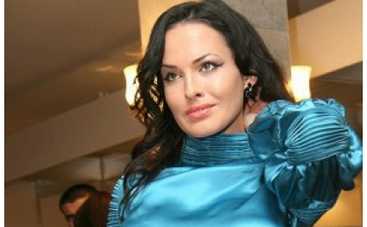 Даша Астафьева в постели и без макияжа