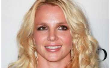 Учительница из Петербурга будет судиться с Бритни Спирс