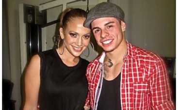 Джей Ло закрутила роман с 20-летним мальчишкой