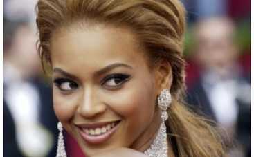 Бейонсе наконец-то перешла на одежду для беременных