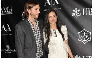 Деми Мур и Эштон Катчер разводятся из-за экстрасенса?