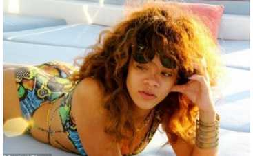 Скандальное видео Рианны про любовь наркоманов запретили