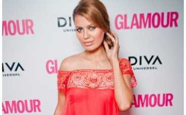 Беременную Викторию Боню серьезно покусала кошка