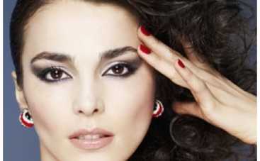 Сати Казанова отменила свадьбу по совету астролога